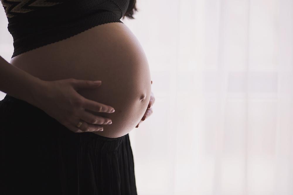 Jak zmniejszyć rozstępy po ciąży?