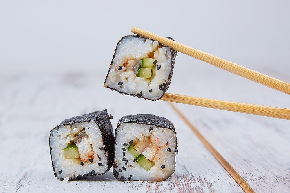 Zdrowy i efektowny catering na przyjęcia - Sushi